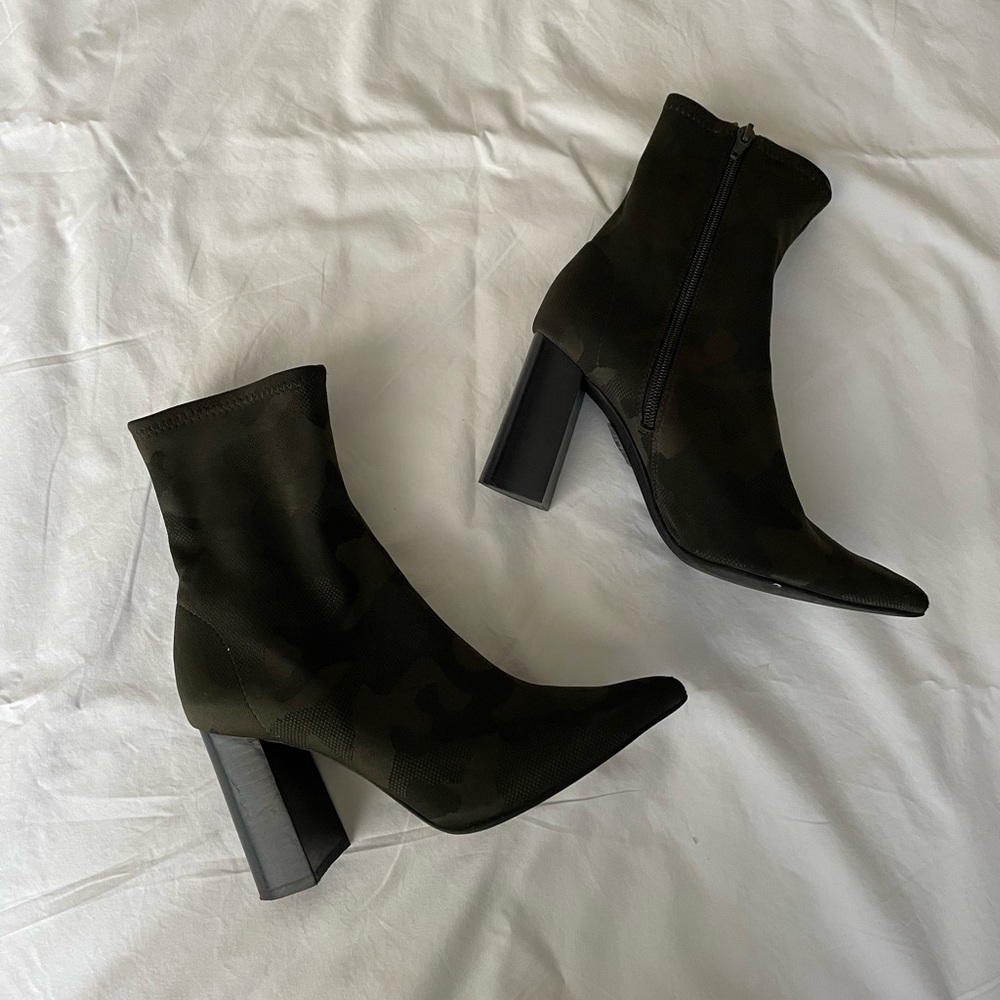 Jeffrey Campbell SIREN bootie camo - Picture 2 of 7